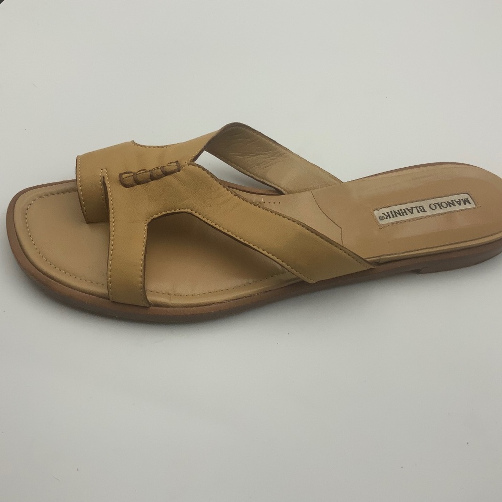 MANOLO BLAHNIK LEATHER SANDALS